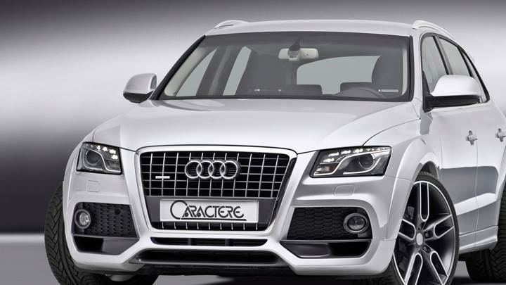 2009 Audi Q5 Caractere In White Front Pose N Grey Background